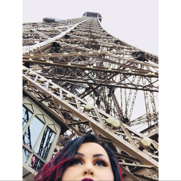 Posher Ambassador & Top Rated Seller Alexandria✨ - Picture 5 of 8